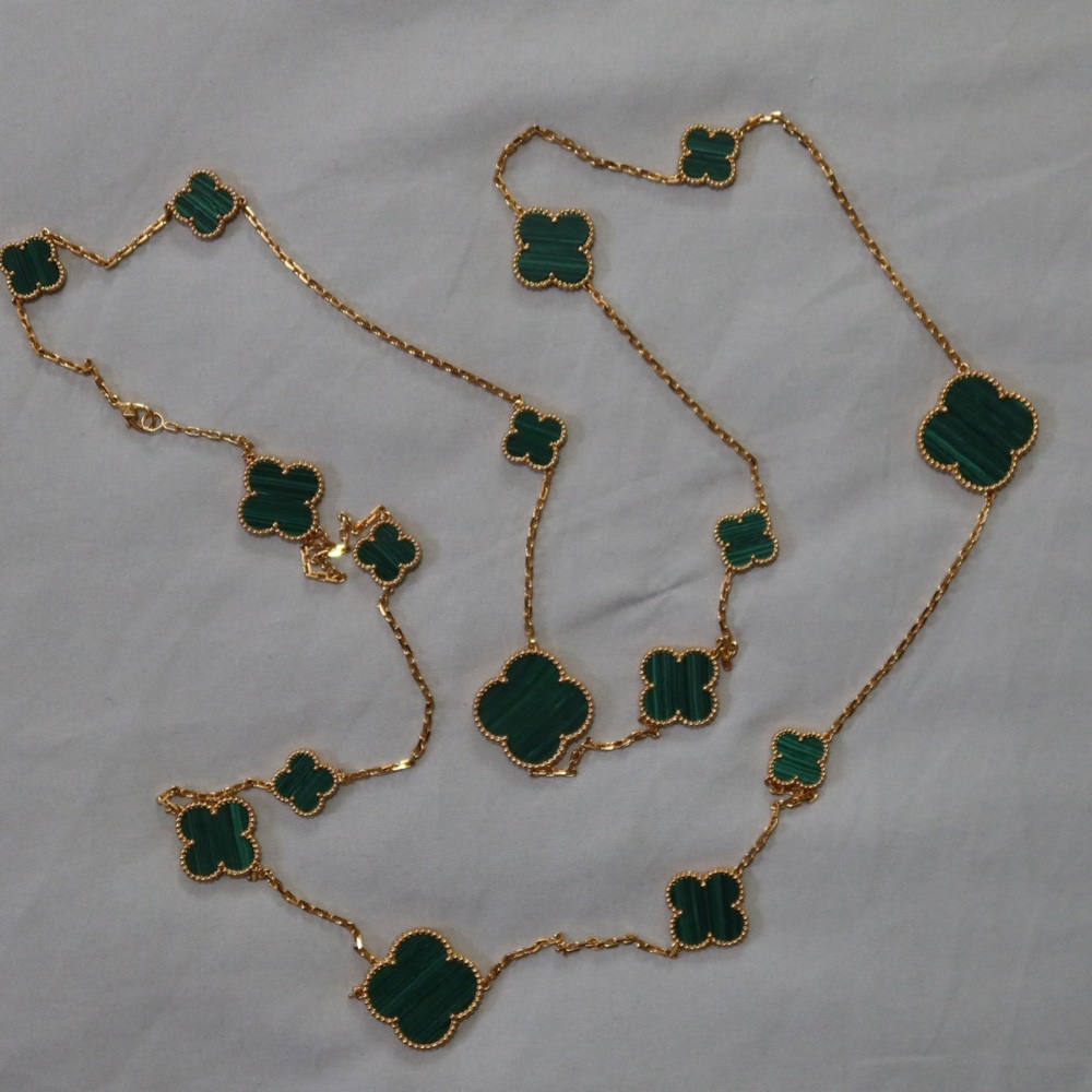 Elegant Gold and Green Clover Necklace